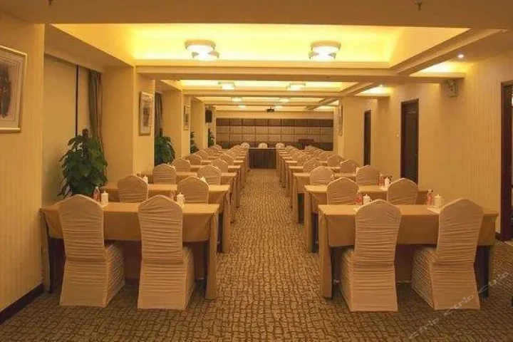 Шанхай: Yue Hotel
