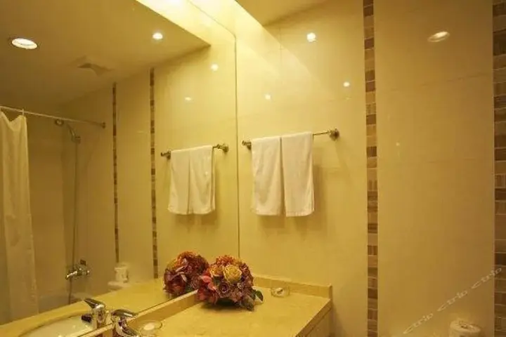 Шанхай: Yue Hotel