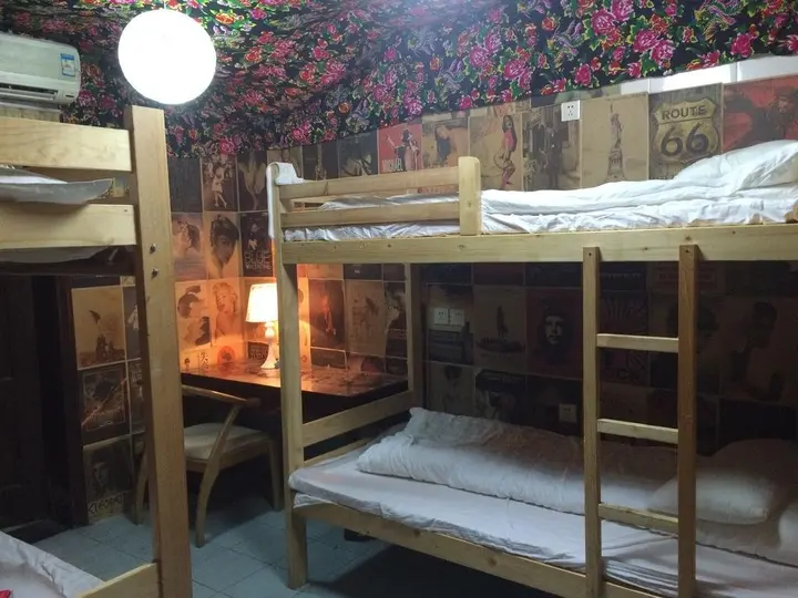 Чунцин: Chongqing Art Youth Hostel VIP Jiefangbei Pedestrian Street