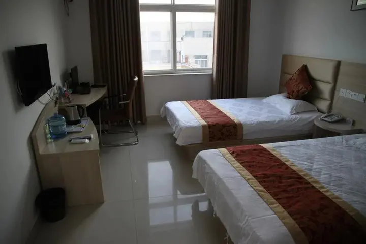 Бинжоу: Binzhou Yifeng Business Hotel