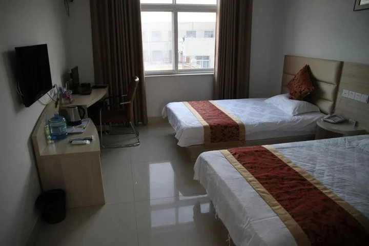 Бинжоу: Binzhou Yifeng Business Hotel