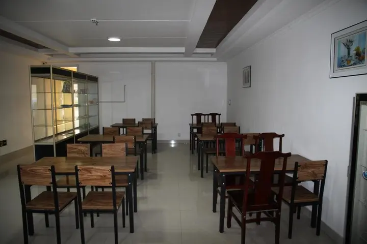 Бинжоу: Binzhou Yifeng Business Hotel