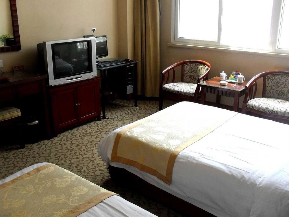 Линьи: Yonghe Business Hotel