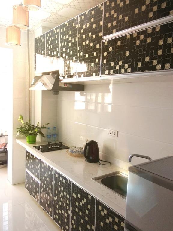 Хулун-Буир: Crystal Family Hotel