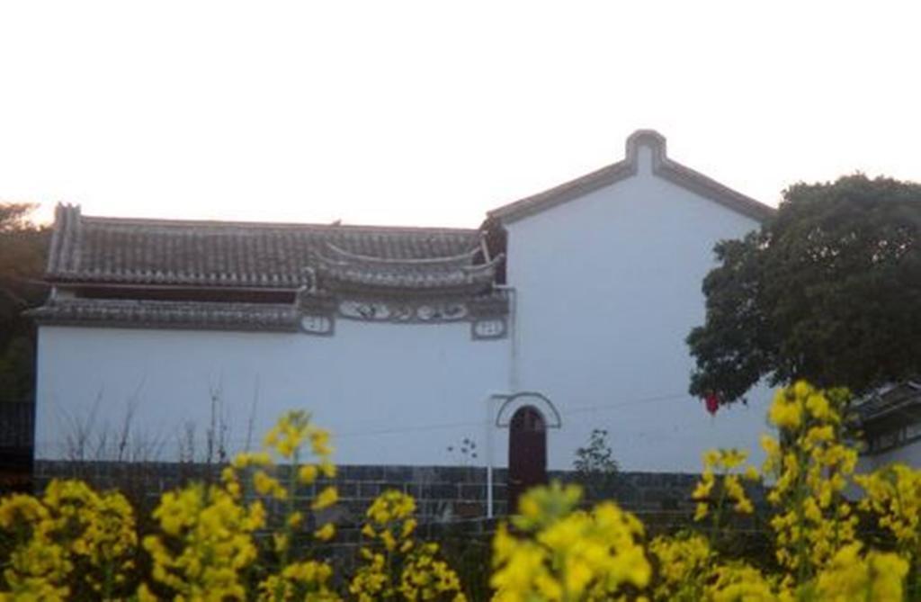 Баошань: Heshun Renjia Inn