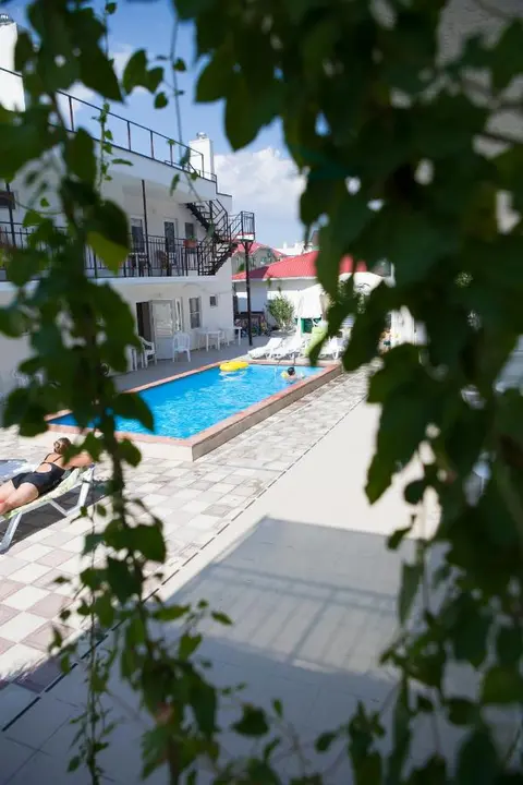 Сукко: Гостевой Дом Моряк