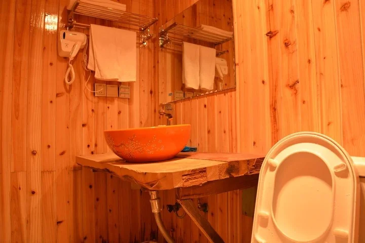 Шангри-Ла: Shangri La Gold Year Youth Hostel