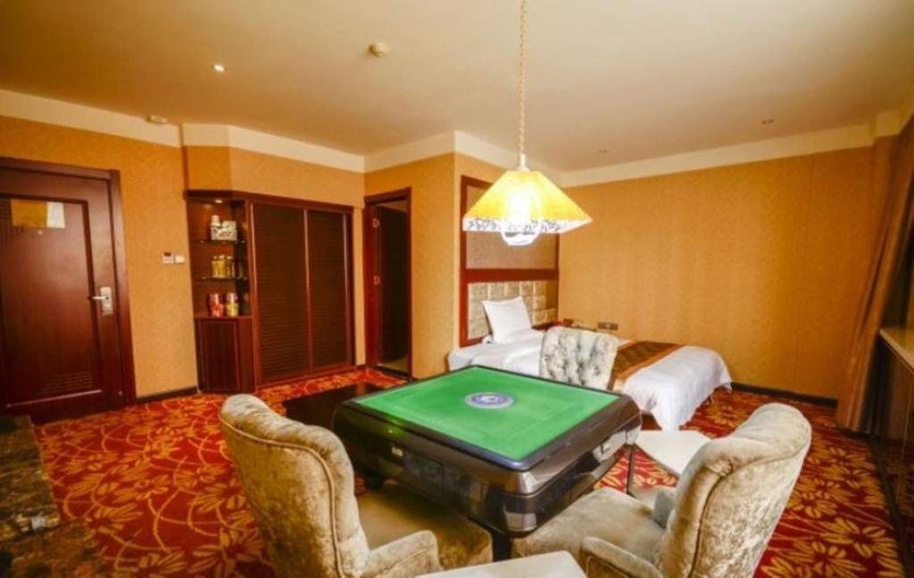 Синин: Huike Businiess Hotel