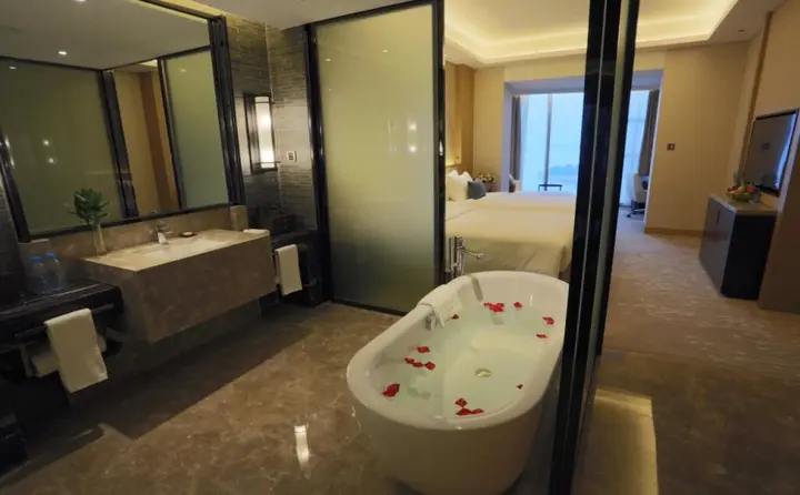 Бэйхай: Furama Hotel Beihai