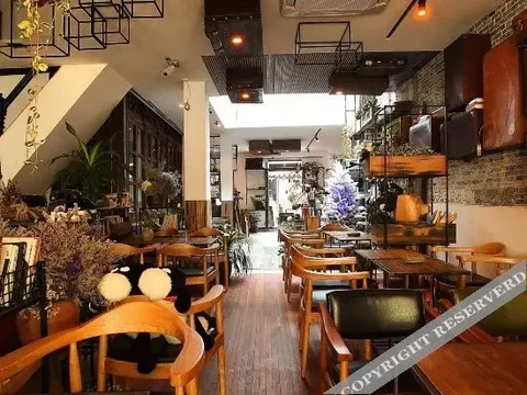Цзясинь: Waiting For You Coffee Inn