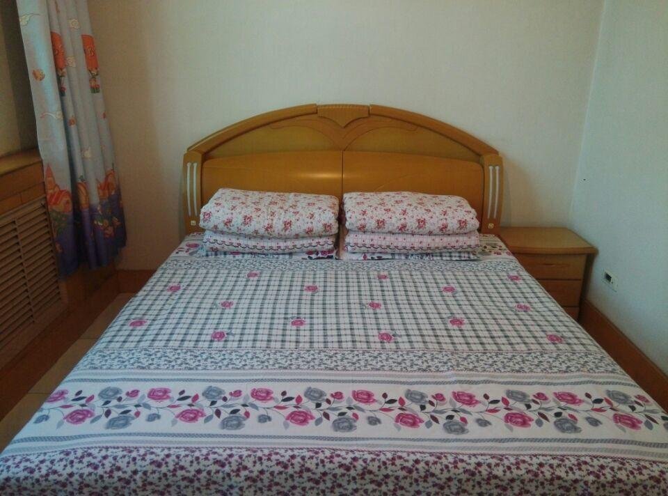 Цзиньчжун: Charlie‘s Home