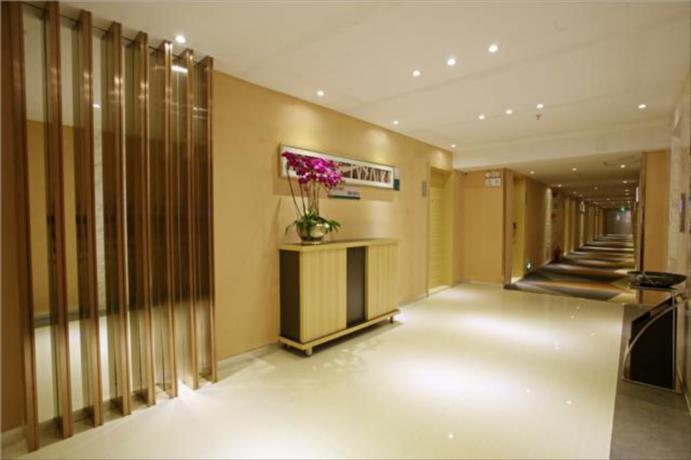 Чжаоцин: City Comfort Inn Zhaoqing Qixingyan Paifang
