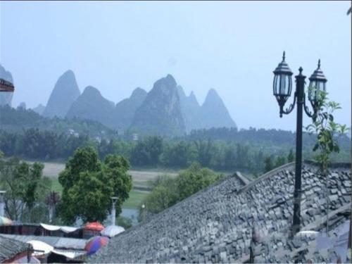 Яншо: Отель Yangshuo Jiangbian Inn