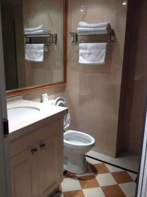 Харбин: Fengyang Apartment (99 Mansion Central Avenue)
