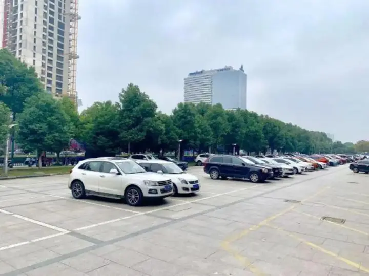 Чанчжоу: Qingmu Hotel Changzhou Yancheng World Trade Centre