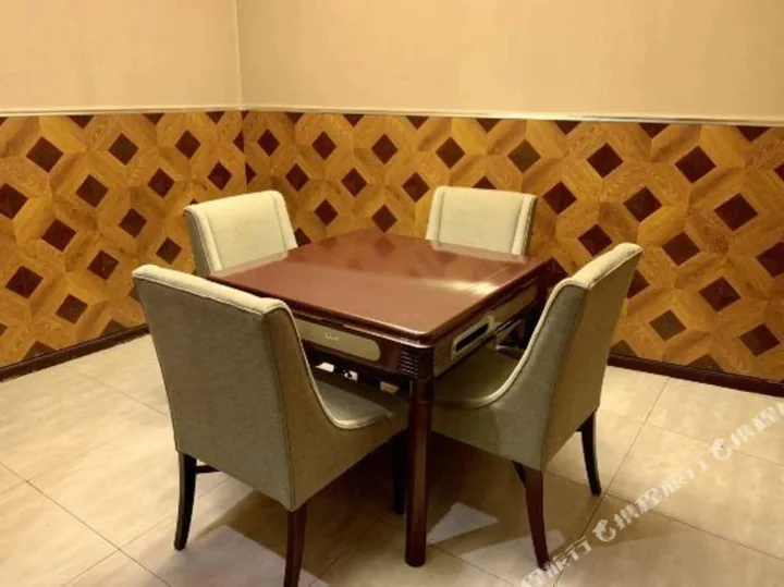 Чанчжоу: Qingmu Hotel Changzhou Yancheng World Trade Centre