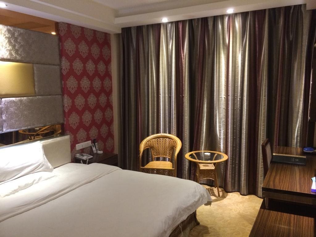 Чжанъе: Hexi Hotel