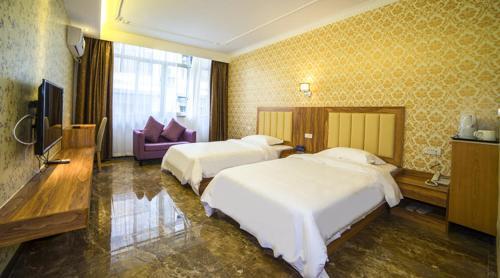 Яншо: Yangshuo Rainbow Holiday Hotel