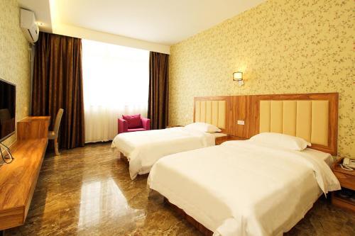 Яншо: Yangshuo Rainbow Holiday Hotel