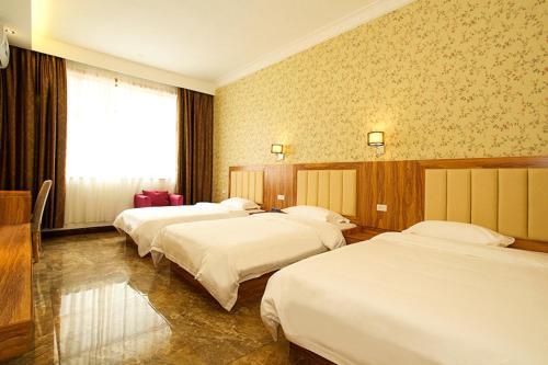 Яншо: Yangshuo Rainbow Holiday Hotel