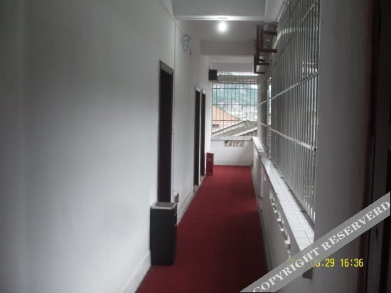Уян: Zhenyuan Sunny Hotel