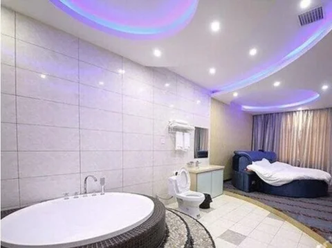 Чанша: Xinzhilian Ning'ai Love Hotel