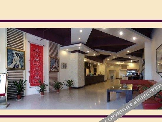 Ухань: Wuhan Luyi 100 Hotel