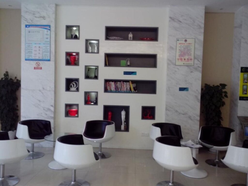 Ухань: City Comfort Inn Wuhan Baibuting