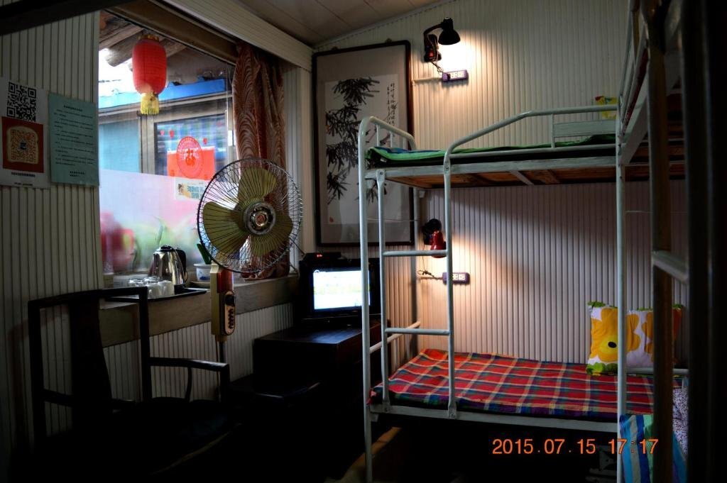 Цзиньчжун: Jishixiang Youth Hostel