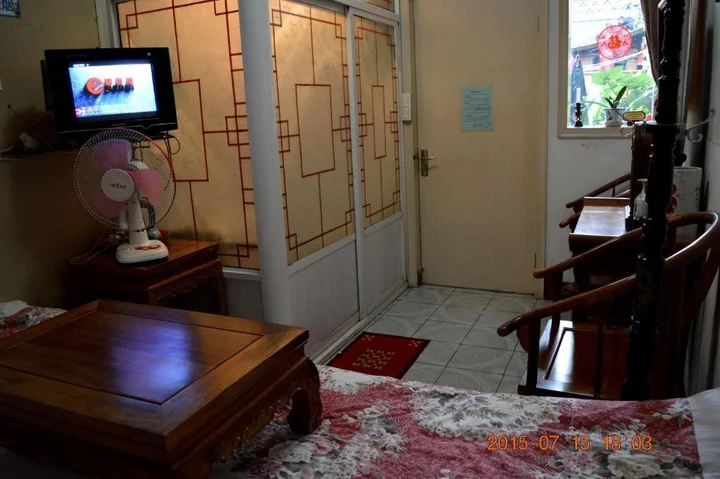 Цзиньчжун: Jishixiang Youth Hostel