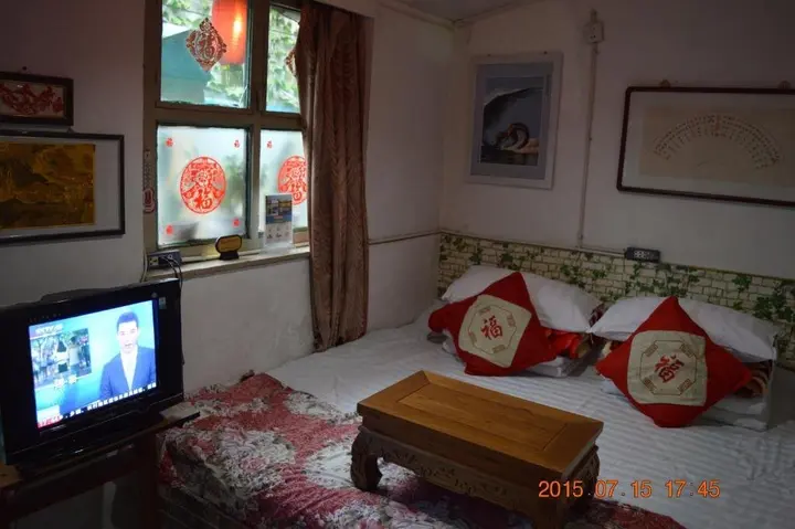 Цзиньчжун: Jishixiang Youth Hostel
