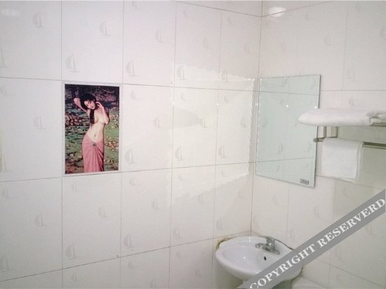 Телин: Tieling Honghai Inn