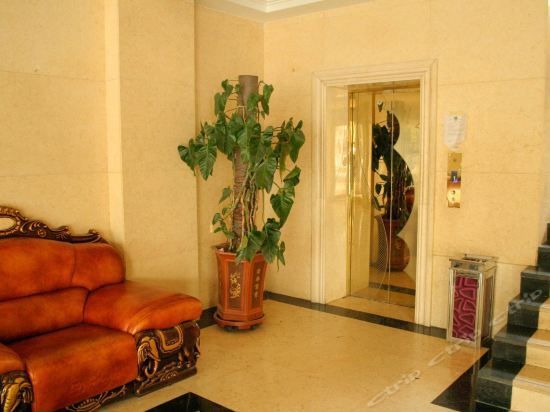 Иньчуань: Kunlun Holiday Hotel