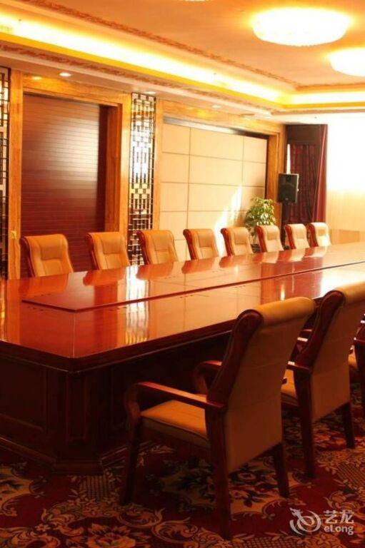 Линьи: Linyi Xizhi Hotel