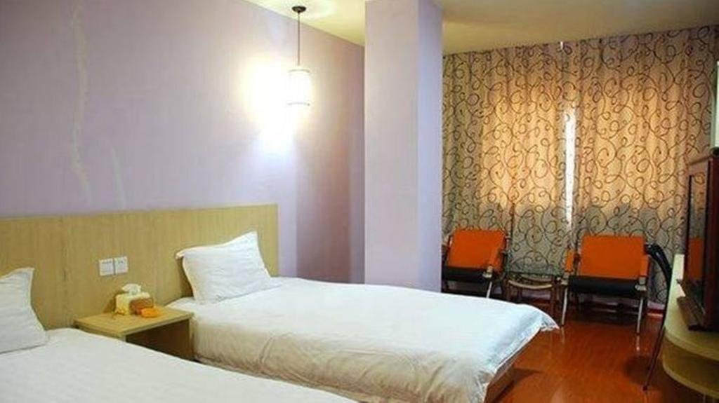Уси: Ejea Hotel Central Station