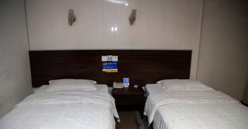 Уси: Ejea Hotel Central Station