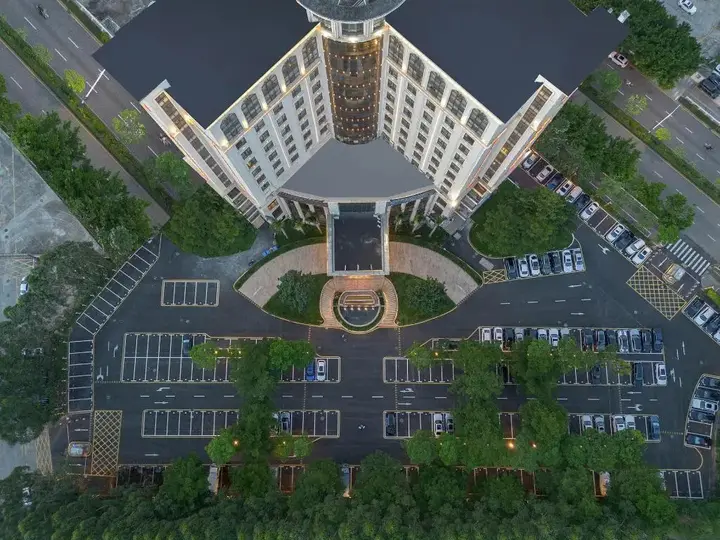 Шэньчжэнь: Vienna Int Hotel Shenzhen Songgang Wanzhao Square