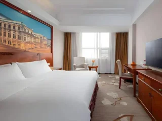 Шэньчжэнь: Vienna Int Hotel Shenzhen Songgang Wanzhao Square