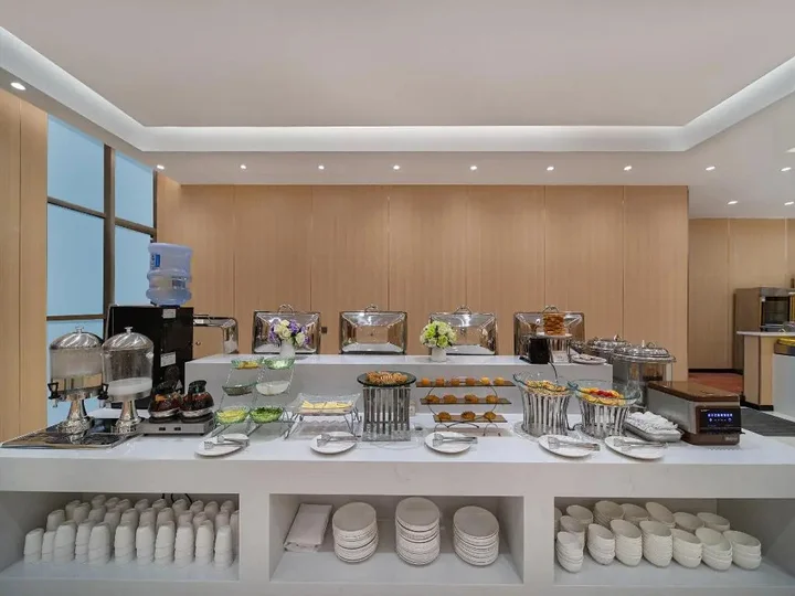 Шэньчжэнь: Vienna Int Hotel Shenzhen Songgang Wanzhao Square