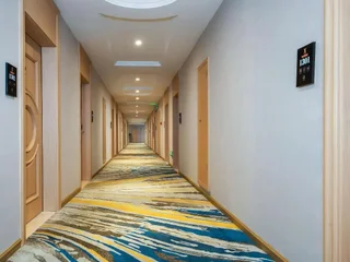 Шэньчжэнь: Vienna Int Hotel Shenzhen Songgang Wanzhao Square