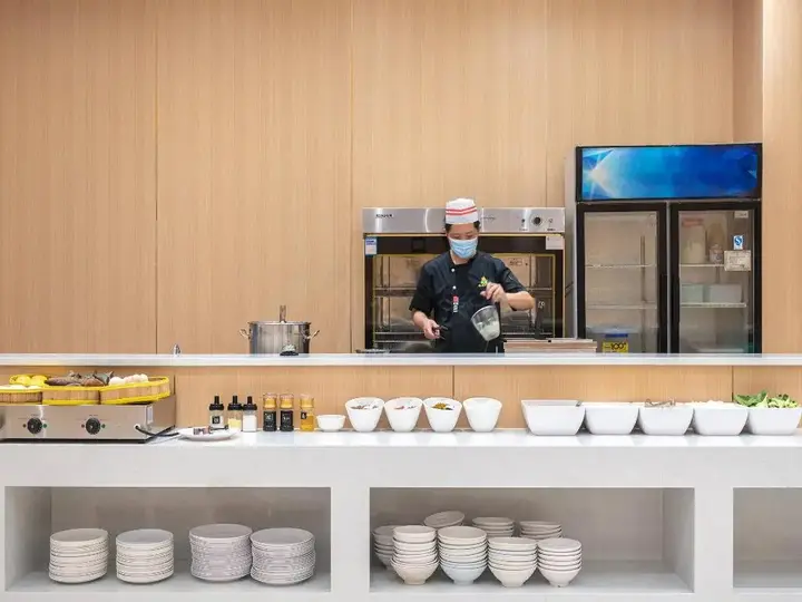 Шэньчжэнь: Vienna Int Hotel Shenzhen Songgang Wanzhao Square
