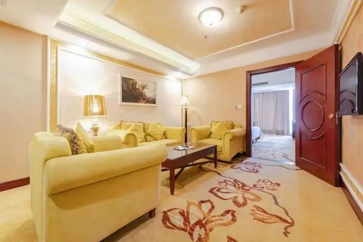 Шэньчжэнь: Vienna Hotel Shenzhen Songgang Yanchuan Road