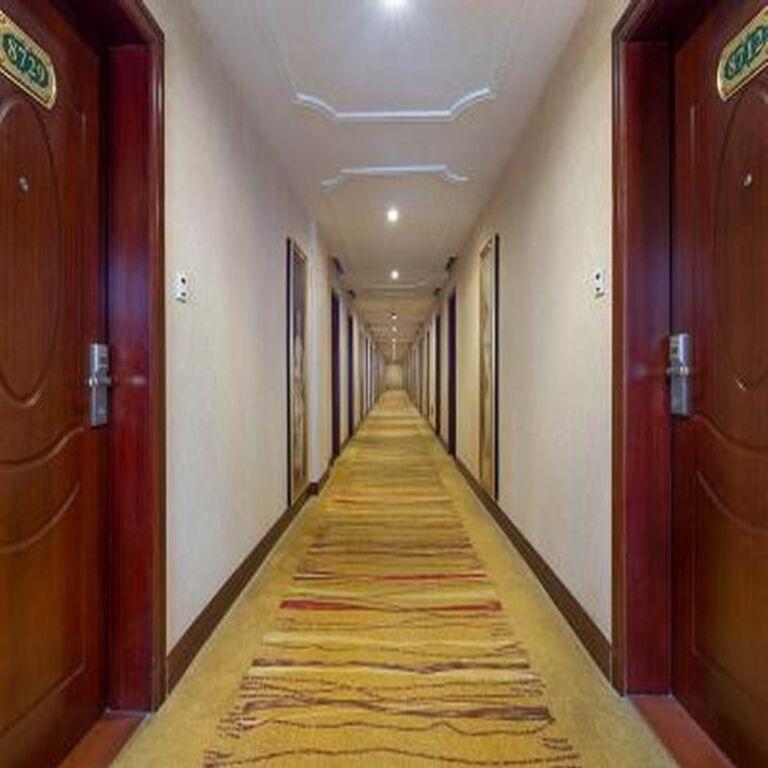 Шэньчжэнь: Vienna Hotel Shenzhen Shangjin Center