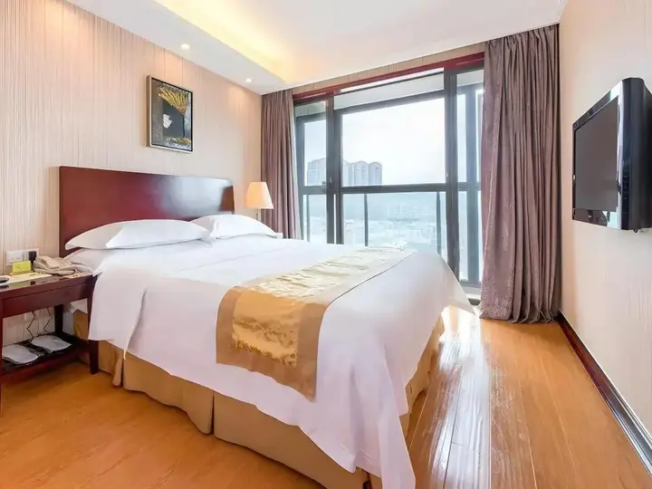 Шэньчжэнь: Vienna Hotel Shenzhen Henggang New City