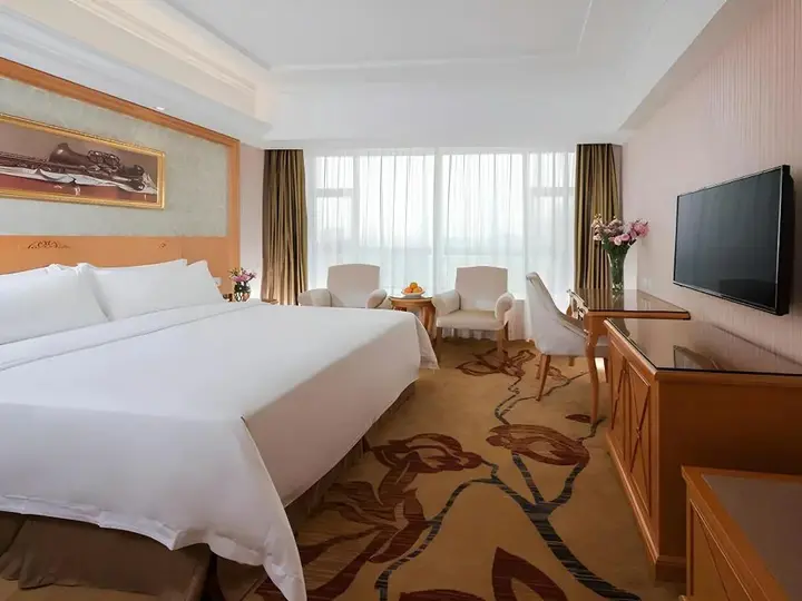 Шэньчжэнь: Vienna Hotel Shenzhen Henggang New City