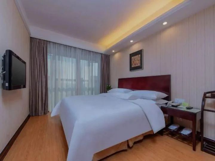 Шэньчжэнь: Vienna Hotel Shenzhen Henggang New City