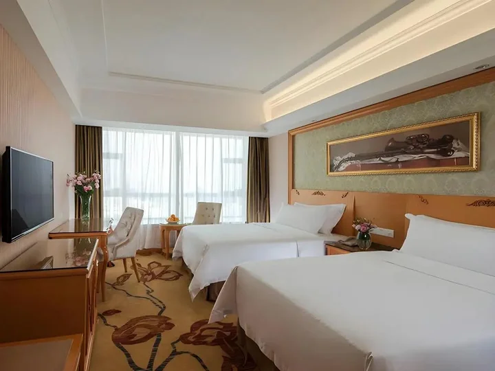 Шэньчжэнь: Vienna Hotel Shenzhen Henggang New City