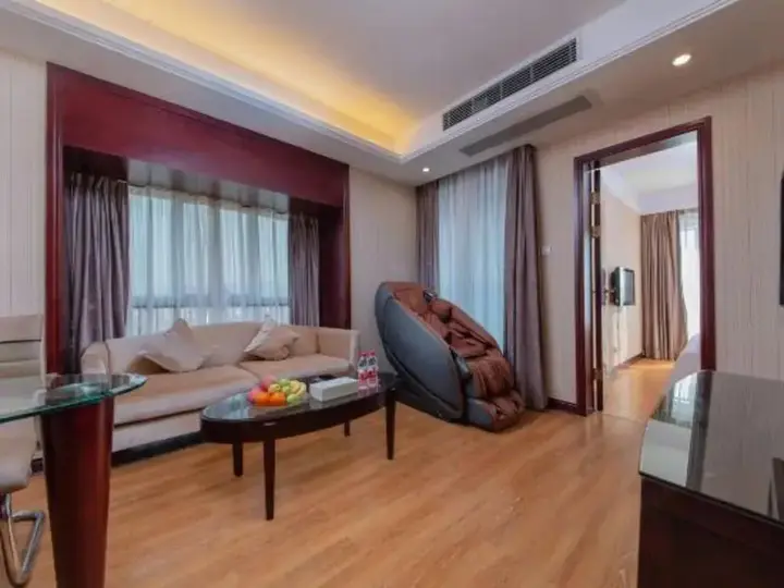 Шэньчжэнь: Vienna Hotel Shenzhen Henggang New City