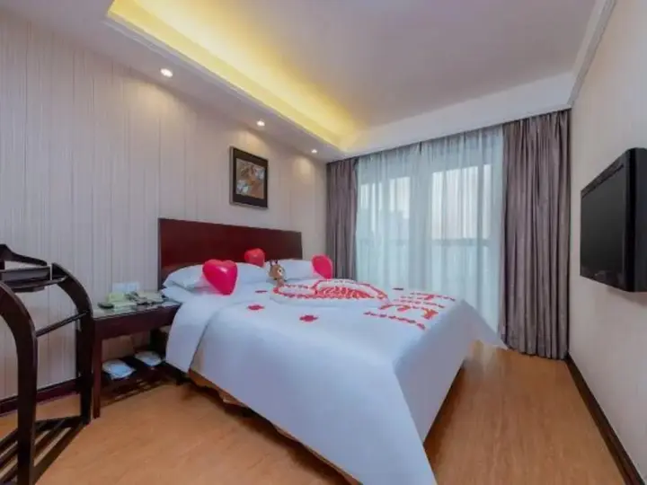 Шэньчжэнь: Vienna Hotel Shenzhen Henggang New City