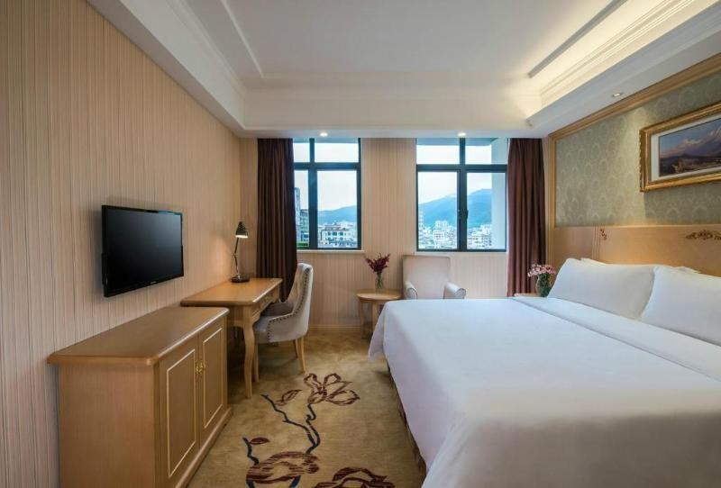 Шэньчжэнь: Vienna Hotel Shenzhen East Railway Station Branch